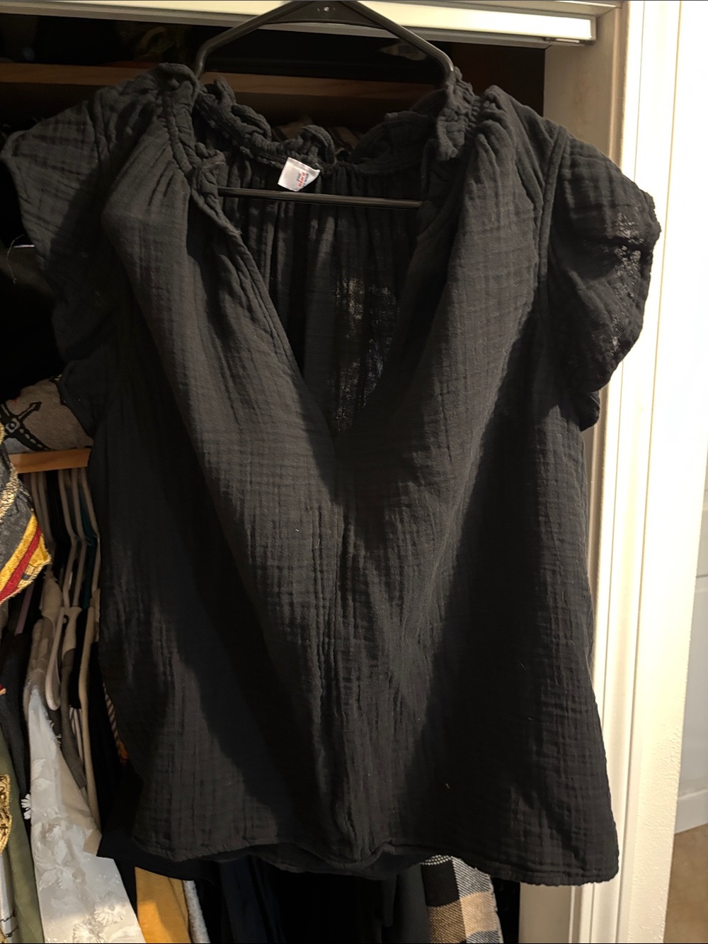 Old Navy Black Short-Sleeve Peasant Top